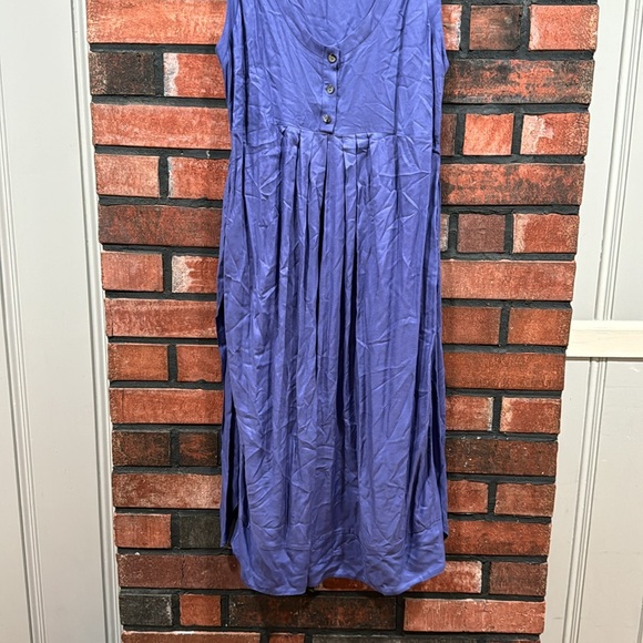 Isabella Oliver maternity Dress - Picture 3 of 9